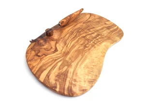 Käsebrett mit Käsemesser handgemacht aus Olivenholz