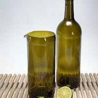 Upcycle carafe 800 ml made from a bottle
