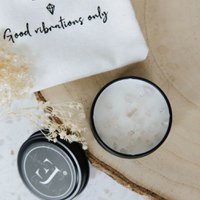 Zitatkerze in einer Dose – Nur gute Schwingungen (kleine Größe)