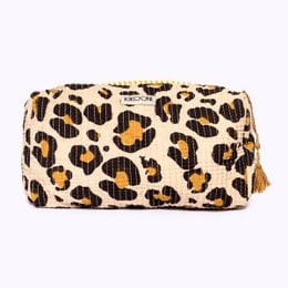 Handmade cosmetic bag in a stylish leopard print pattern. Made of durable polyester or cotton material. Features a zipper closure and compact size for easy portability.