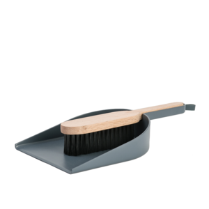BIG HUG BROOM & DUSTPAN SET
