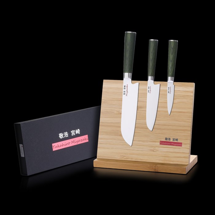 Miyazaki Kodawari 3-piece santoku knife set with bamboo magnetic