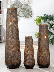 Metal floor lamp "Almazar" black / go