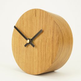 Table Clock Minimal