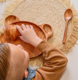 Handmade - Kids Plate - Bear - Eco-friendly - Khaya Wood