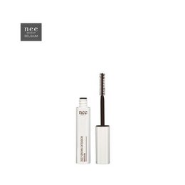 Deep black mascara with a volumizing and lengthening formula for dramatic lashes.