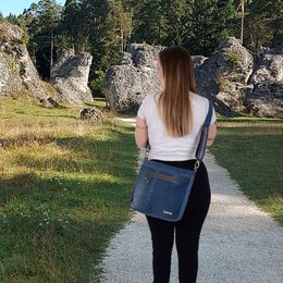 Sunsa Bæredygtig Skuldertaske til kvinder. Skuldertaske lavet af genbrugte jeans og bomuld. Håndtaske vintage retro stil. Crossbody taske til kvinder. kopi 1