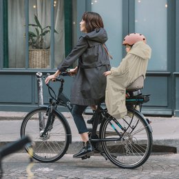  Yellow waterproof bicycle seat cover, suitable for children, available in yellow and beige colors.