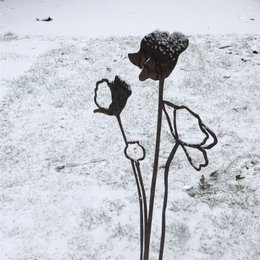Poppy open up - Objeto de acero corten