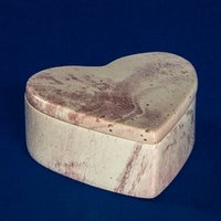 233 heart box natural - soapstone