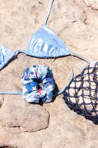 Virginieriou - Chouchou "The sea - 100% Recycled polyester Twill - blue/ shells