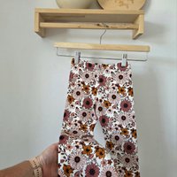 Flared vintage daisy