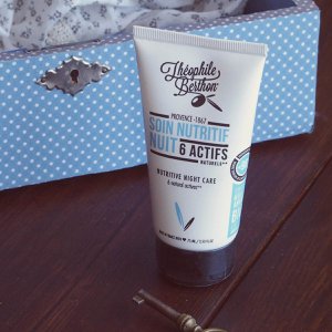 Nourishing care-mask harms with 6 natural active ingredients. 75ml