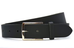 Black 100% cow leather belt with adjustable sizes from 85 to 125 cm.