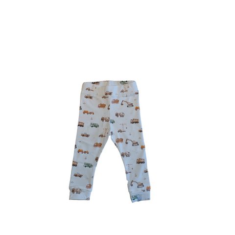 Neugeborenes Hosen-Baufahrzeug