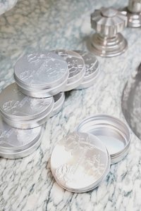 "Les Douceurs d'Anita" ronde aluminium zeepkist