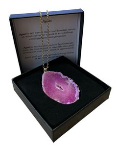 Dames ketting (goudkleurig) met ruwe roze Agaat natuursteen
