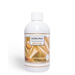  Vanilla and Myrrh scented laundry perfume, 500ml bottle. Features a warm, sweet fragrance with notes of vanilla and myrrh.