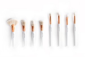 Make-up Pinsel Set 8-teiliges Professional White inklusive Kupplung!