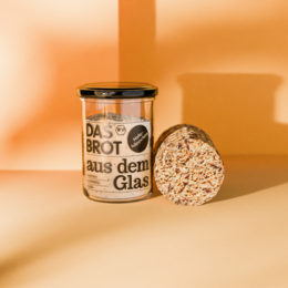  Organic oat bites bread baking mix in a jar. Contains whole grain oats, perfect for homemade bread and baked goods.