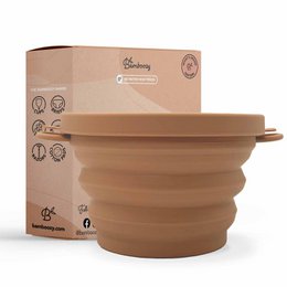 Terracotta period cup sterilizer with a simple, minimalist design. Made of natural bamboo material, suitable for intimate care.