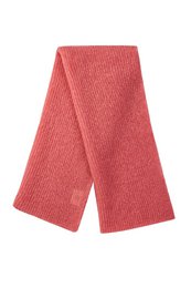 A pink knit scarf with a basic design, suitable for casual or formal wear.