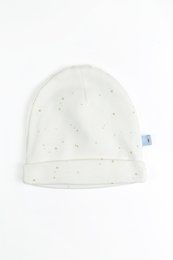 Soft, cozy white beanie with a subtle star pattern, perfect for keeping a baby's head warm and stylish.