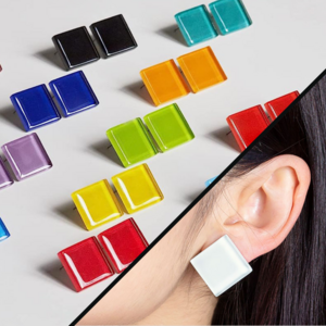 Square statement earrings made of glass • 20 mm • in many colors / nickel-free / sustainable