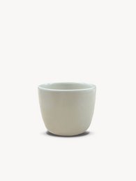  "White ceramic coffee cup, minimalist design, smooth matte finish, cylindrical shape, modern style"