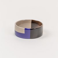 Breites Armband aus indigoblau und cremefarbenem Kaffee