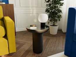 Designer sidebord i sort metal