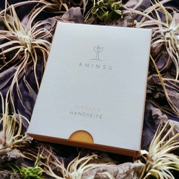 Nirvana håndsæbe fra Aninsu | certificeret naturkosmetik | vegansk plastikfri håndlavet | med økologiske olier | Rengøring | unik duft | med gurkemeje og havtorn | 80 g