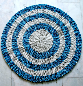 Circulo blauw en wit synthetisch tapijt