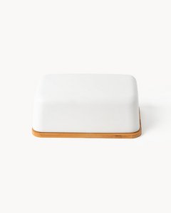 Butter dish with bamboo lid