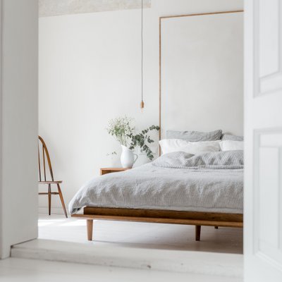 Linen Tales