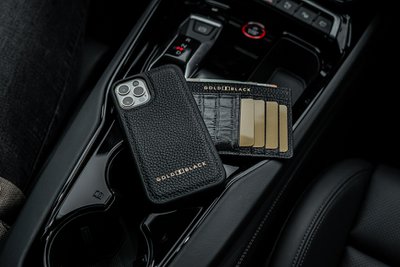 GOLDBLACK