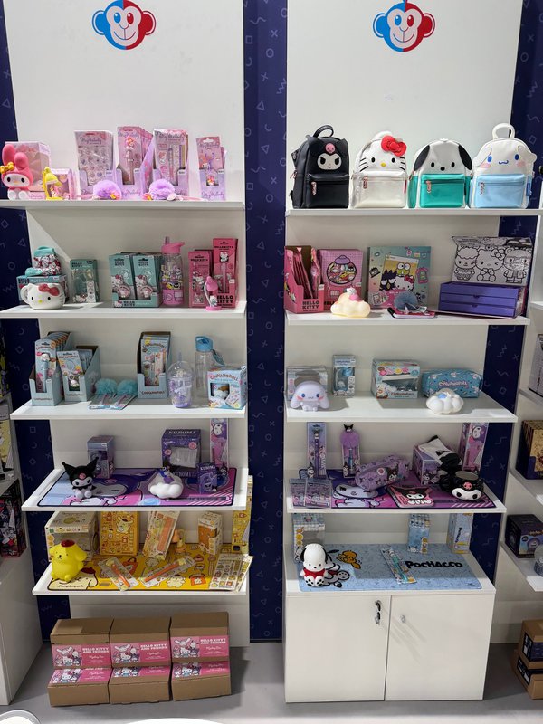 Mad Monkey - 4