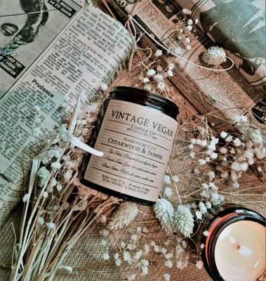 VINTAGE VEGAN CANDLES