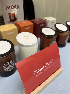 Clean Otter