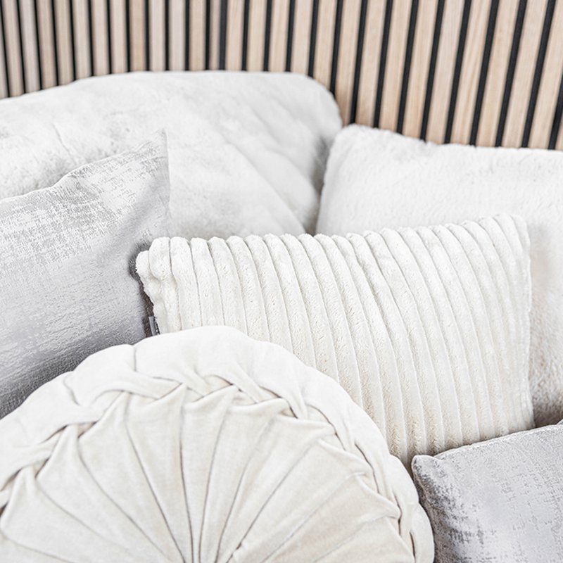Linen & More - 8