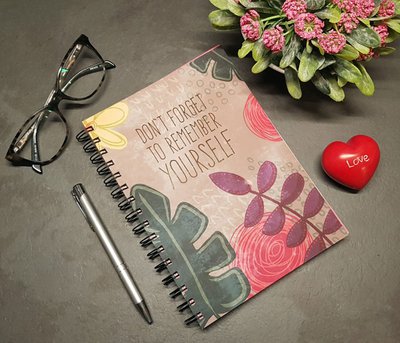 SHE DESIGNS HE PRINTS