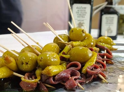 DE LA CUEVA FINE FOOD