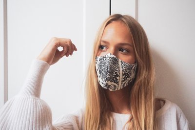 Cotton Smile Face Mask & Jewelry