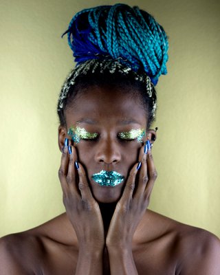 Projekt Glitter: Biodegradable Cosmetic Glitter