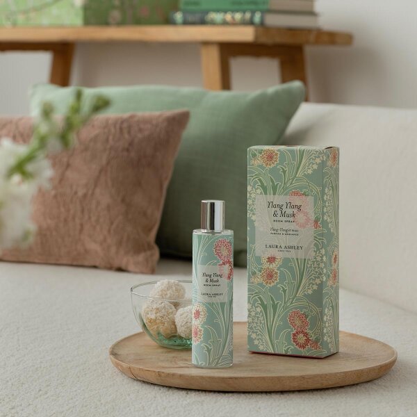 Laura Ashley - 4