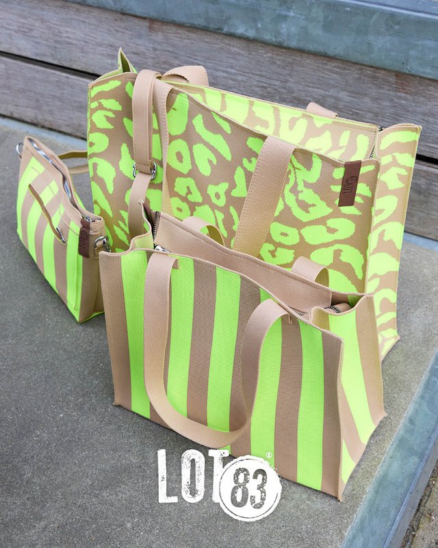 LOT83 - 2