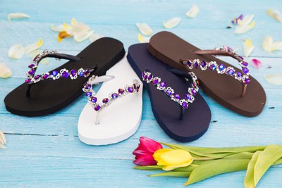 CHANCLAS by simone herrera