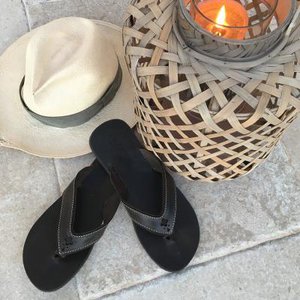 COULEUR TONG, Fashion brand in France