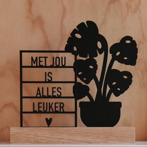 Uithout Gesneden, Home & Living merk in Nederland