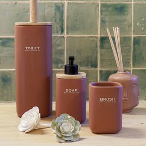 Alexandra Brilliant, Home & Living merk in Spanje